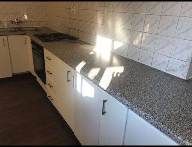 9 BEDROOM HOUSE FOR SALE IN WELTEVREDEN PARK